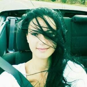 Meet your Posher, Olia